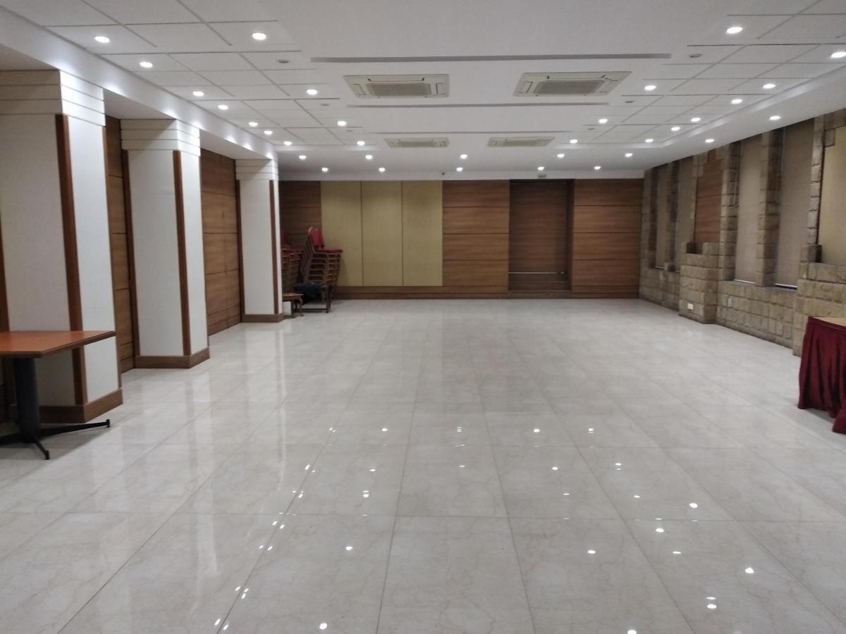 Chryso Hotels Pvt Ltd Ankleshwar Exterior foto